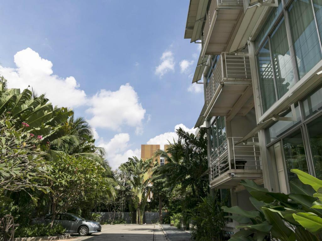 Refillnow! Hostel Bangkok Exterior photo